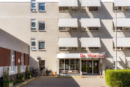 Gebouw van verpleeghuis de Molenburg Kennemerhart