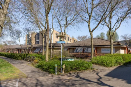 Gebouw van verpleeghuis De Blinkert van Kennemerhart